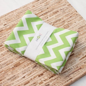 Large Cloth Napkins - Set of 4 - (N6311) - Zig Zag Chevron Green Modern Reusable Fabric Cotton Napkins