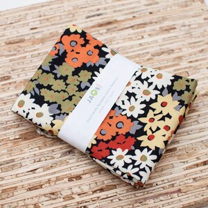 Large Cloth Napkins - Set of 4 (N7826) - Flower Blooms Sunset Reusable Fabric Napkins