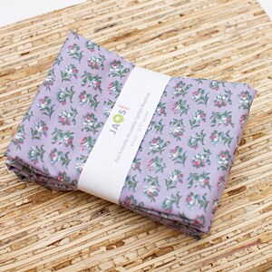Large Cloth Napkins - Set of 4 - (N6091) - Mini Lilac Floral Reusable Fabric Napkins
