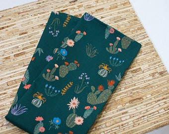Servilletas de tela orgánicas grandes - Juego de 4 (NC212) - Servilletas de tela reutilizables modernas con diseño de flor de cactus verde oscuro