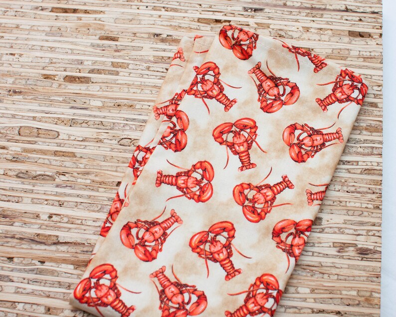 N7732 Large Cloth Napkins Set of 4 - - Beige Lobster Modern Reusable Fabric Napkins