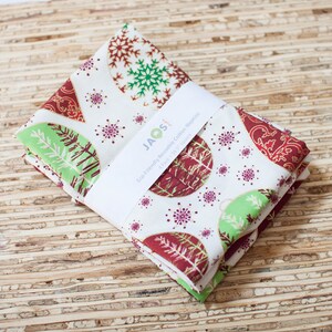 Large Cloth Napkins - Set of 4 - (N6377) - Christmas Holiday Ornament Golden Modern Reusable Fabric Napkins