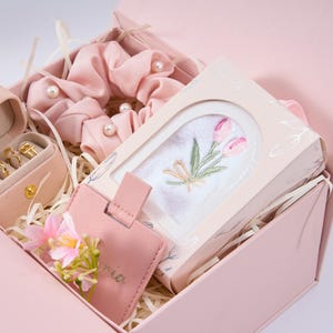 Personalized Bridesmaid Proposal Gift Box | Custom Wedding Gift Box | Luxury Bridesmaid Gift Set | Bridal Party Gift Boxes |Maid of Honor