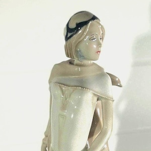 Royal Doulton Reflections Figurine “Charisma” HN3099 – 1986, Hand Painted Porcelain