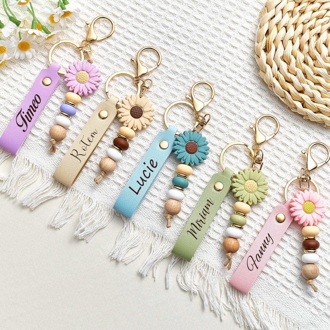 Personalised Daisy Beaded Keyring for Girls, Faux Leather Keyring ...