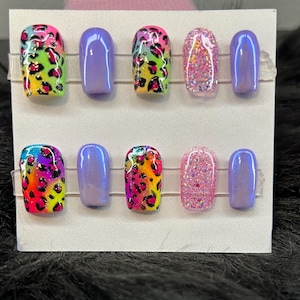 Short Square Rainbow Cheetah Press On Nails