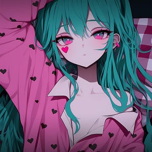 Pode incluir: Ilustração em estilo anime de uma menina com cabelo turquesa e olhos rosa, vestindo uma parte de cima de pijama rosa com padrões de corações pretos. Um coração rosa está em sua bochecha. A imagem inclui o texto "Yamcha Wallpaper Design".