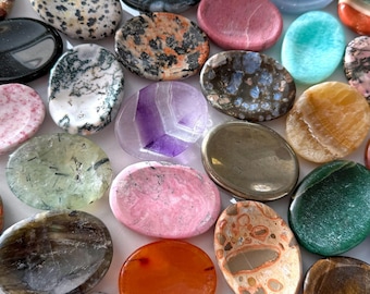 Crystal Worry Stone : pierre reiki de méditation apaisante de poche