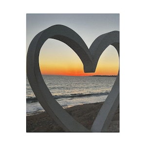 Satin Love Heart Canvas: Romantic Home Decor, Valentine&#39;s Gift