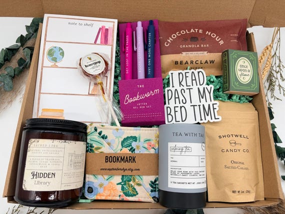 Book Lover Gift Box, Bookish Gift, Reader Gift Box, Cozy Reading Gift, Gift for Book Lovers, Book Club Gift