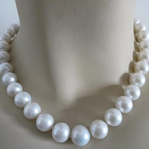 Collar grande de perlas Edison blancas de 11 a 14 mm, collar de perlas de agua dulce nucleadas naturales