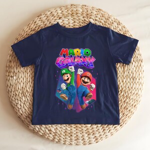 Puede incluir: Un juego de tres tazas de cer&aacute;mica con un acabado moteado y mate. Las tazas son en tonos crema, gris claro y gris oscuro. Cada taza tiene un dise&ntilde;o simple y minimalista, ideal para caf&eacute; o t&eacute;.