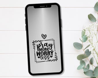 Papel de parede cristão para celular - Reze mais, preocupe-se menos - Estampa de leopardo - Somente para download digital