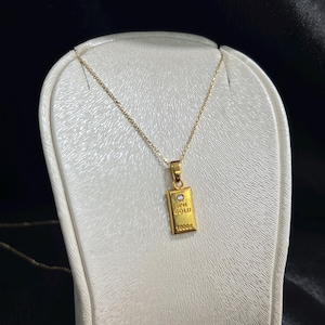 Collar con colgante de lingote de oro fino – Colgante de oro macizo de 14 quilates. Collar con colgante de lingote de oro fino – Joya colgante de lingote de oro auténtico.