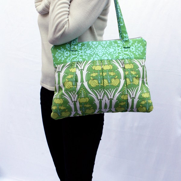 Green Tote / Large Tote / Zipper Tote in Amy Butler Green Passion Lily Fabric