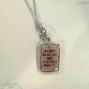 Believe in Magic Glitter keychain
