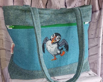 Torba typu tote Harris Tweed Puffin w jodełkę w kolorze turkusowym, haftowany ptak morski, damska torba na ramię, szkocki prezent