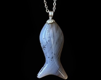 Vintage Sterling Silver Carved Natural Agate Stone Fish Pendant Necklace