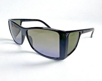 Vintage Gucci Shield Sunglasses, 1998 Tom Ford Era Black Wrap (Made in Italy)