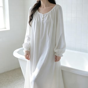 Victorian Button Front White Maxi Nightgown, Vintage Lace Cuff Long Sleeve Nightdress, Cottagecore Flowy Gathered Bust Loungewear Nightgown