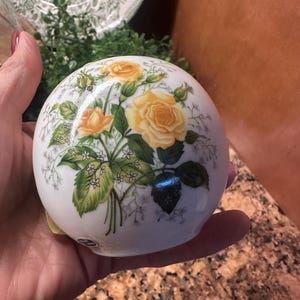 Takahashi ceramic pomander or sachet holder from Japan, used to hold potpourri