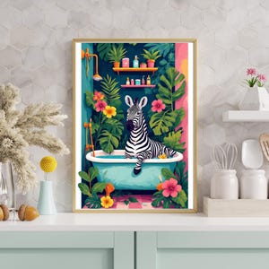 Botaniskt djurtryck med zebra i badkar, nyckfull safarikonst, rolig badrumsdekor, naturestetisk väggkonst