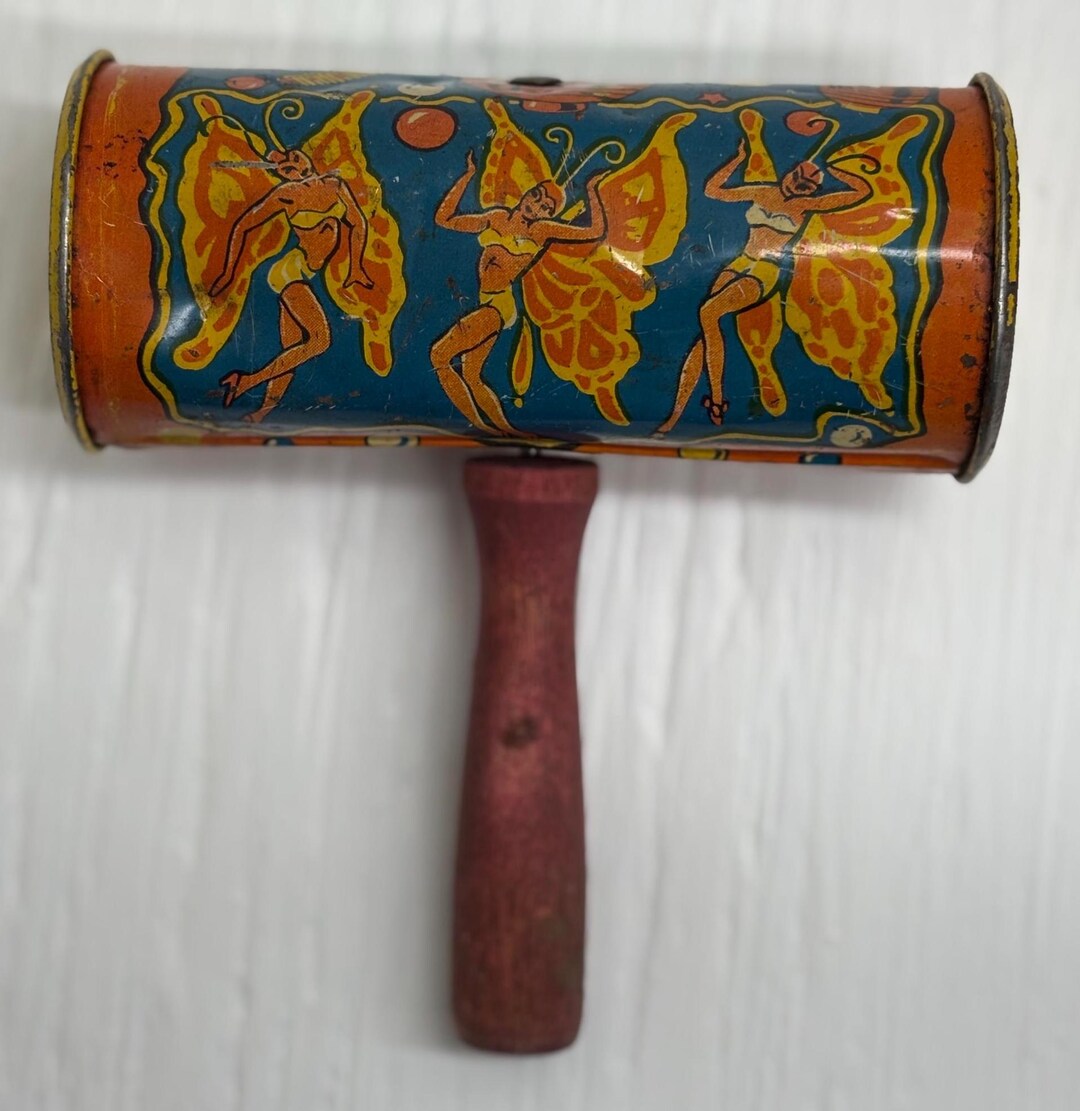 Tin Rattle Vintage Kirchhof Tin Lithograph Rattle Noise Maker With Wooden Handle ...