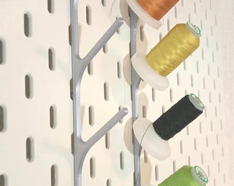 2/5/10 Porta rocchetti skadis – supporto colorato per pegboard – organizzatore per 4 bobine - accessorio per cucito