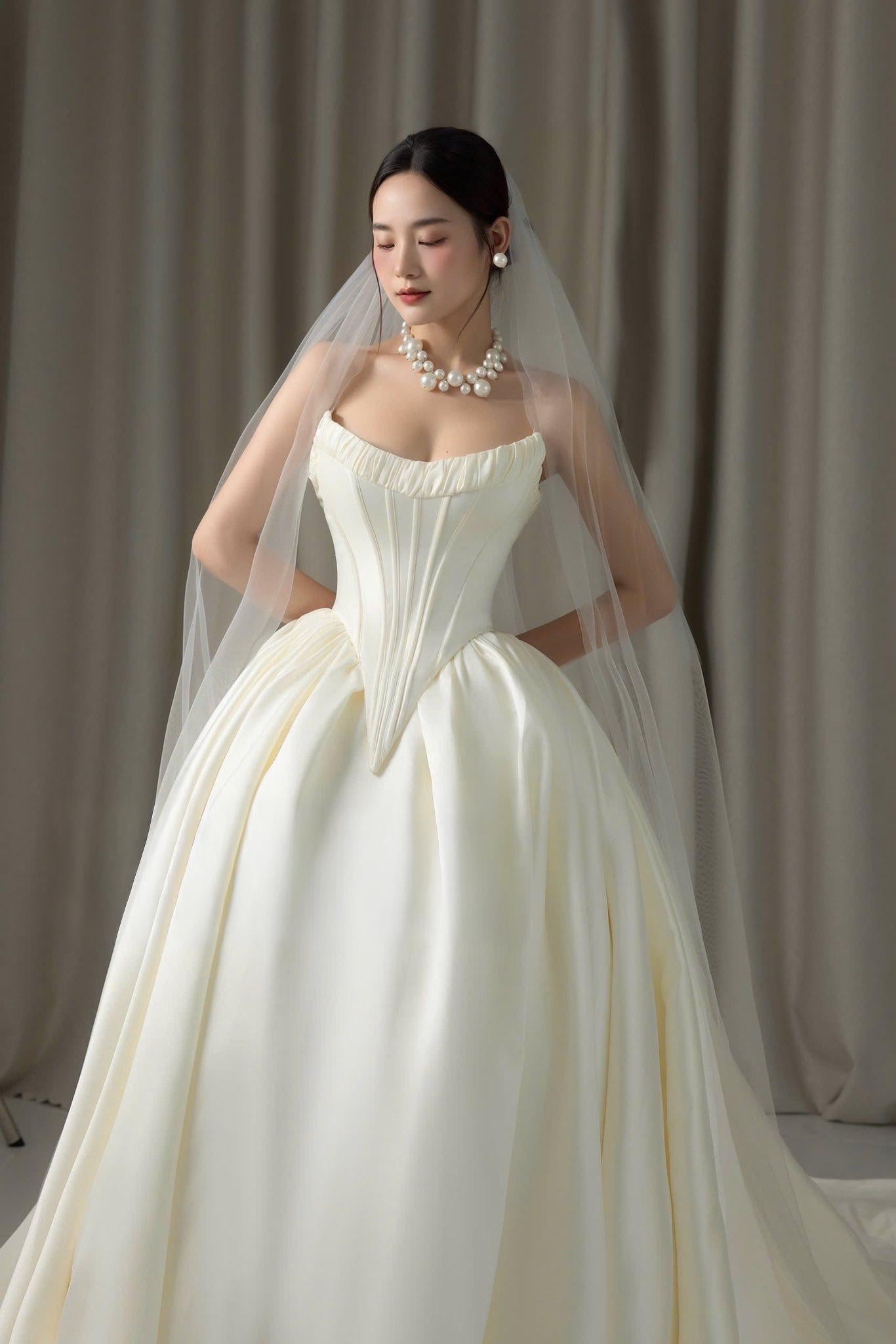 Ivory Satin Wedding Dress Basque Waist, Princess Ball Gown Long Train ...