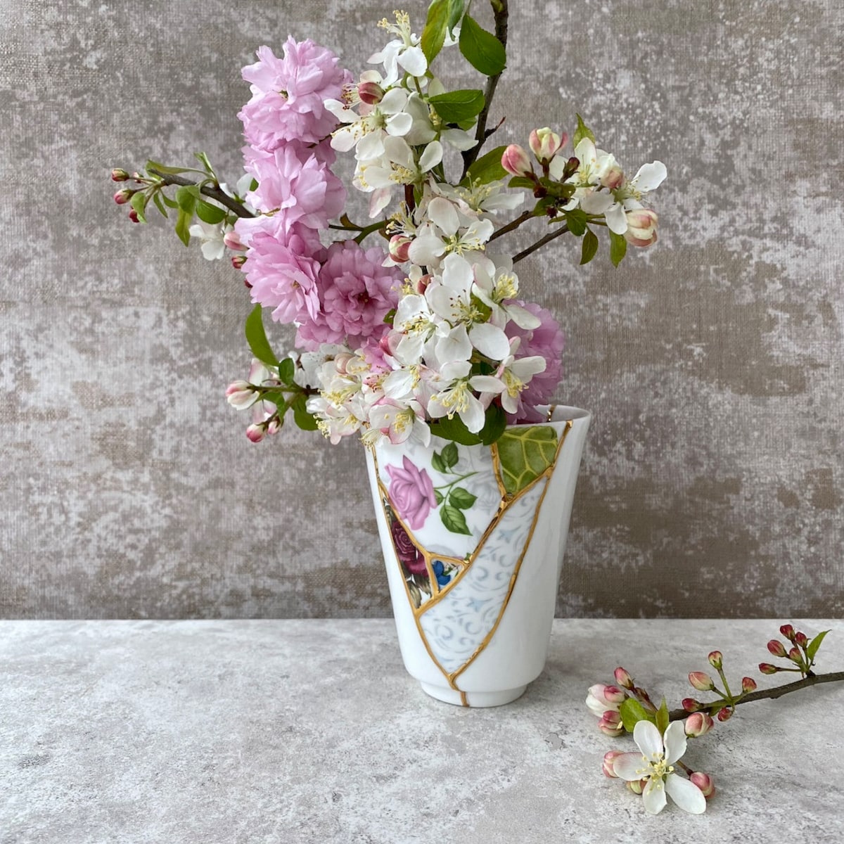 Small Kintsugi Vase With Floral Sections - Etsy