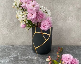 Black Kintsugi Vase, Minimalist Kintsugi Vase