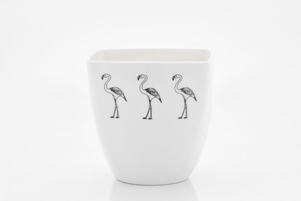 Coupe de Porcelaine Blanche Décorée avec Flamingos, Tasse Drôle d'enfants