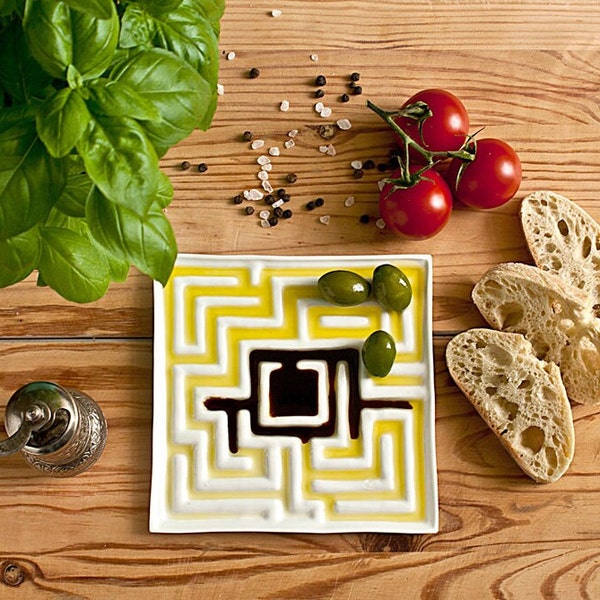 Olive Oil Bread Dipping Plate, Olive Oil Plate, Decorative Plate, Ceramic Plate with Maze