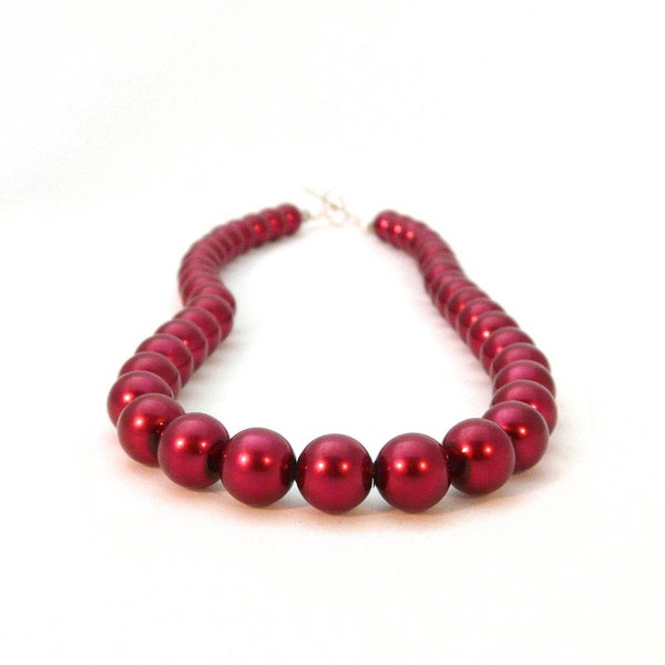 ruby red pearl necklace with swarovski crystals and sterling silver. metallic.