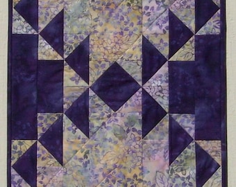 Stepping Stones Table Runner Quilt Pattern