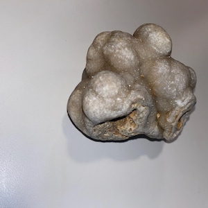 Natural Botryoidal Chalcedony Mineral – Gray Grape Agate Style – Collector’s Crystal