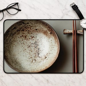 Wabi Sabi keramische kom bureauonderlegger, muismat met Japanse eetstokjes, muismat van gespikkeld aardewerk, minimalistische zen bureauonderlegger