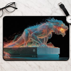 Holografische draken bureauonderlegger, cyberpunk neon console muismat, gaming muismat met vlammen, klauwen, rook en blauw-oranje gloed.