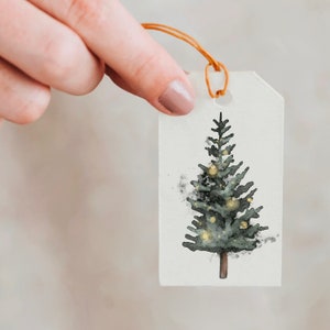 Étiquettes cadeaux minimalistes de Noël Evergreen à l’aquarelle