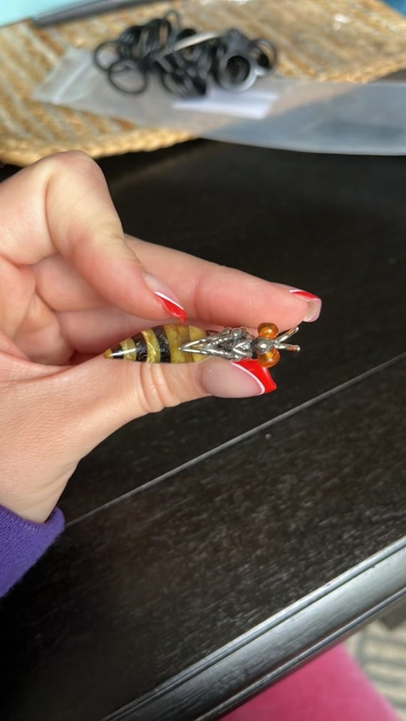 Bee pendant - image 3