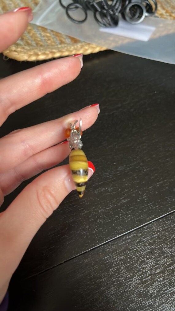 Bee pendant - image 5