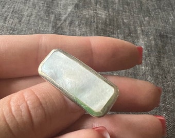 Mother of pearl ring size 7