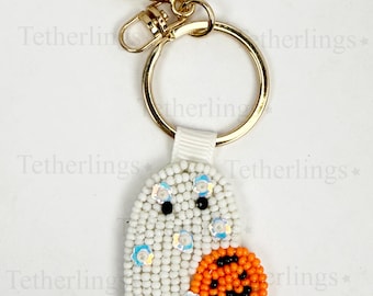 Portachiavi a forma di piccolo fantasma di Halloween con perline: portachiavi fatto a mano