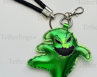 Portachiavi/ciondolo esclusivo in pelle vegana a forma di fantasma verde di Halloween Oogie Boogie, realizzato a mano.