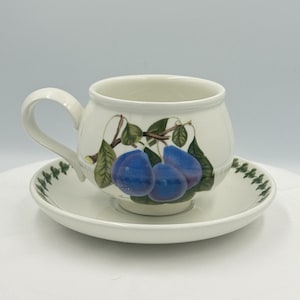 Vintage Portmeirion Pomona Tasse & Untertasse - L&#39;Impératrice Plum - Hergestellt in England