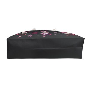 Minnie Mouse Weekender Bag: Playful Travel Bag for Kids & Adults image 4