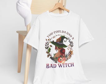 Camiseta de Halloween com bruxa: camiseta gráfica unissex divertida e assustadora