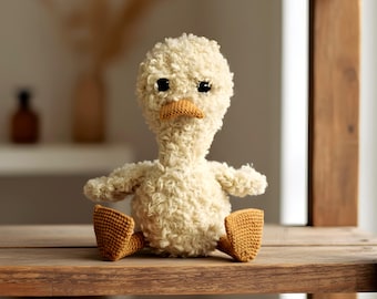 Duck Crochet Pattern PDF, Fluffy Duckling Amigurumi Pattern, Beginner Friendly Plush Duck, Cute Baby Duck Toy, English & Spanish