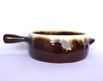 Vintage USA Baking Dish/ Beanpot Dripware Casserole