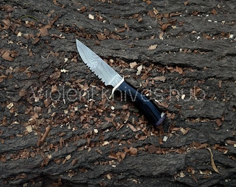 Handmade Damascus Steel Hunting Knife: Buffalo Horn Handle, 8-inch Blade